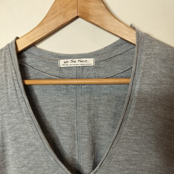 We the Free Long Sleeve Tee w/ Thumb Holes - Picture 4 of 9